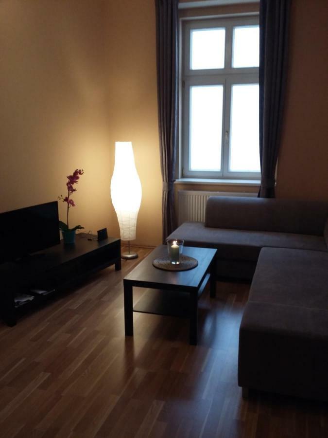 Angel Apartment Nr 4 Near To The Center Prague Exterior photo